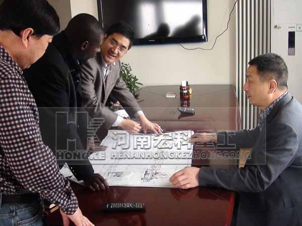 尼日利亞考察團(tuán)再次到訪敲定水泥回轉(zhuǎn)窯項目